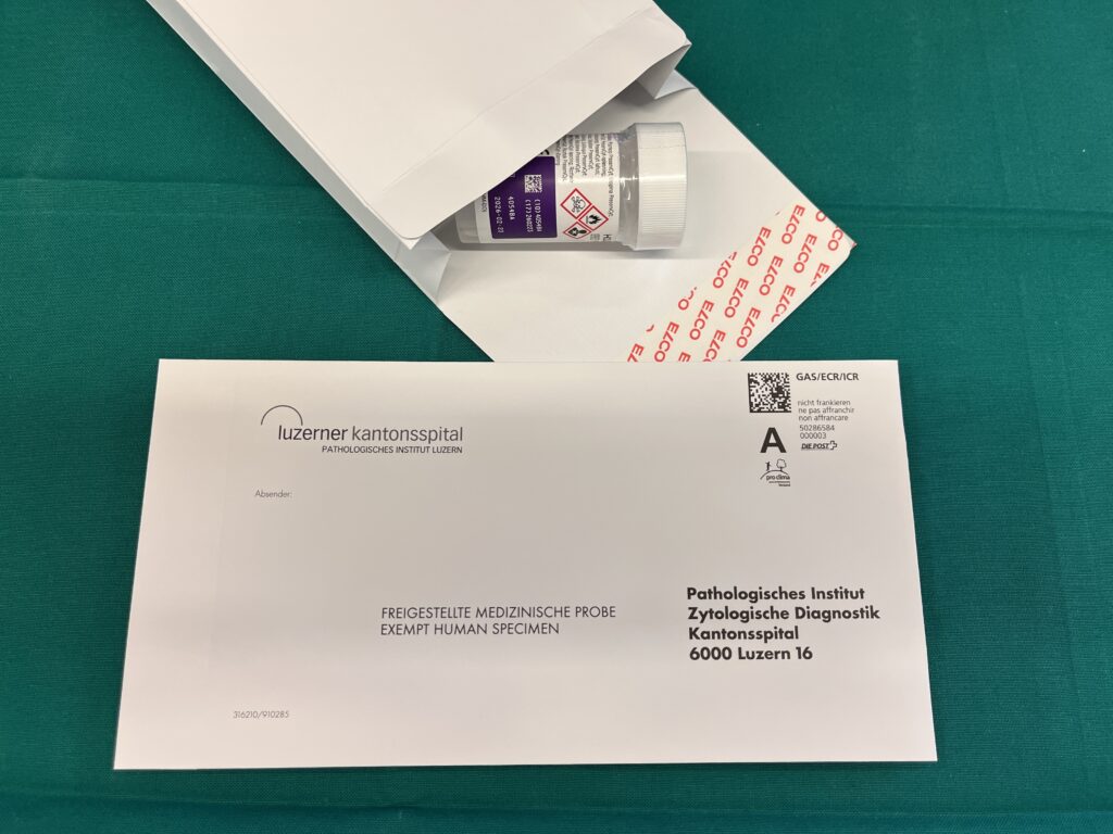 Versandtasche Zytologie für Gefässe (max. 50ml)